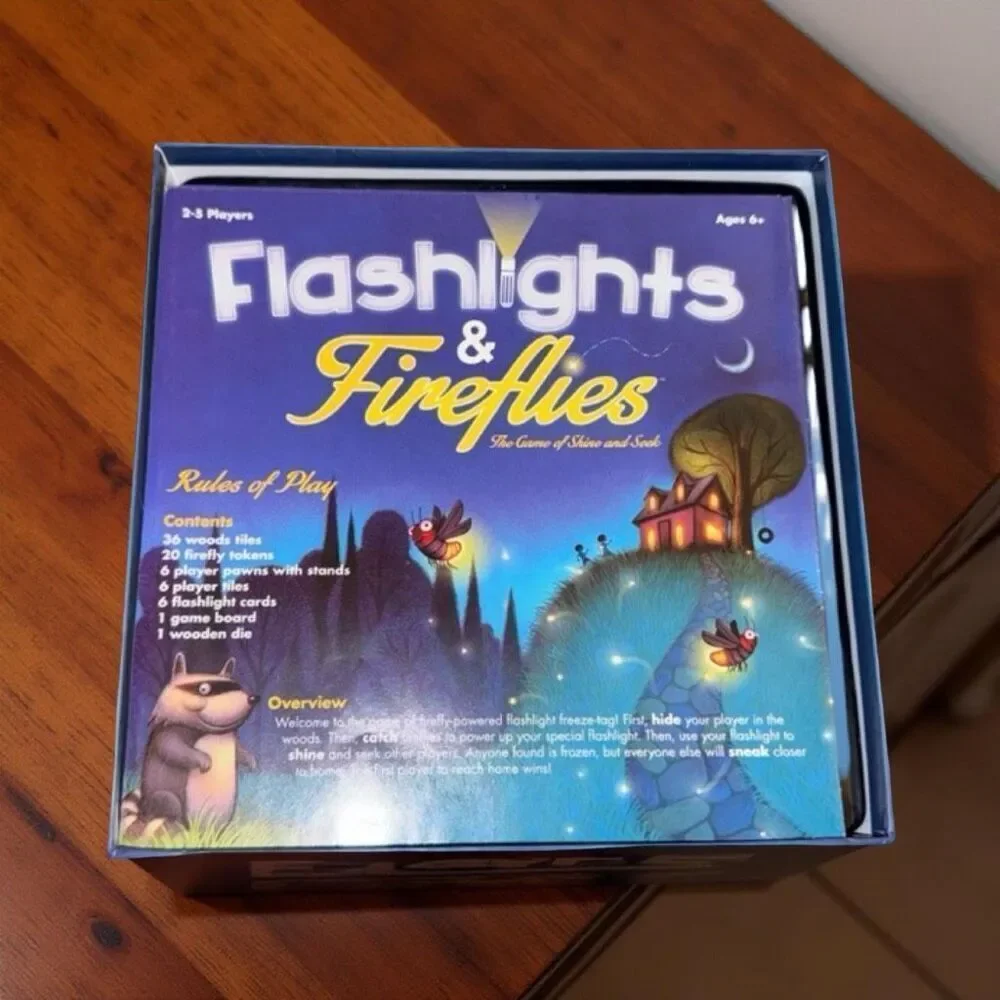Gamewright Flashlights & Firefly “Light & Seek” Game Complete